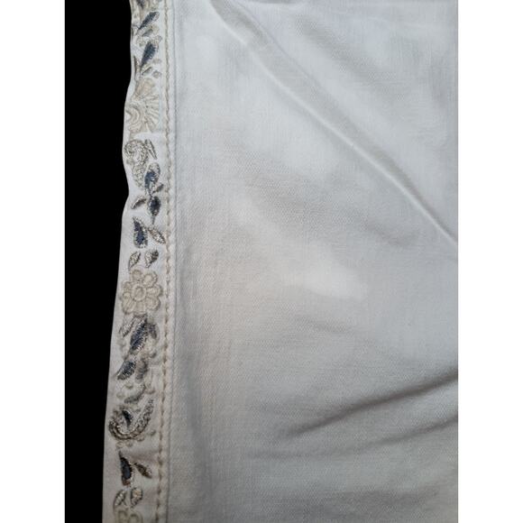 MISS ME Signature Capri Cuffed Womens 28 Embellished White Denim - Picture 5 of 6